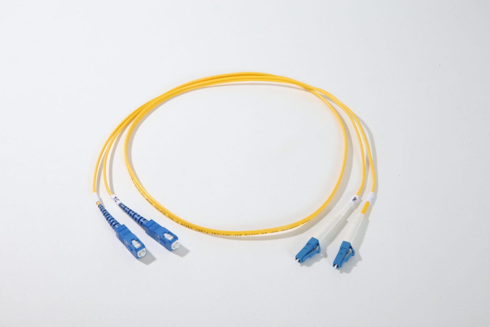 サンワサプライ メガネ型光ファイバケーブル(シングル8.6μm LC×2-LC×2 15m) HKB-LCLC1-15N SANWA SUPPLY メガネ型 光ファイバケーブル シングルモード 8.6μm SC×2